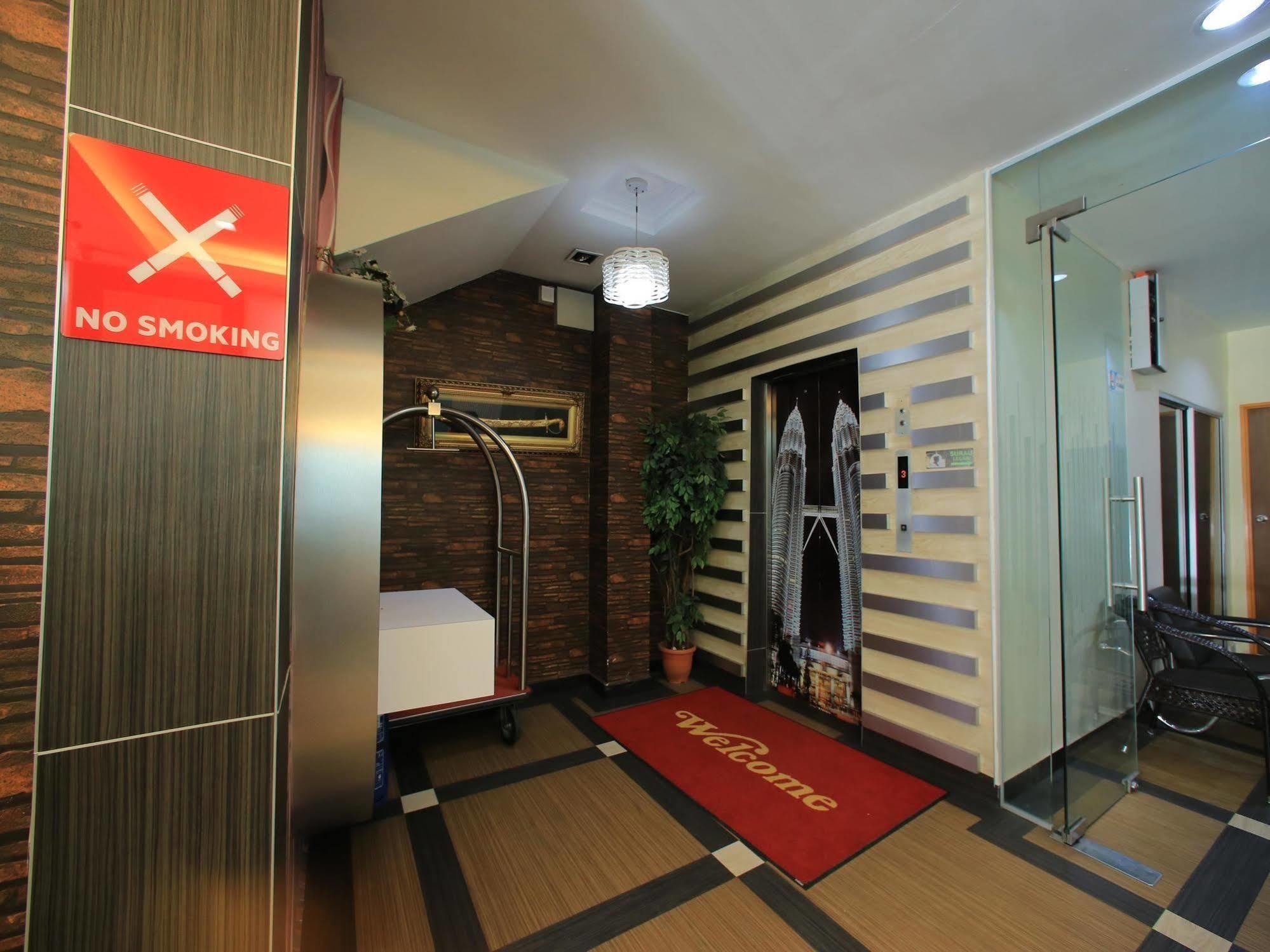 Safari Hotel Ampang  Exterior photo
